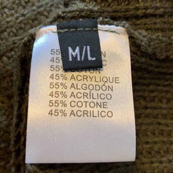 Knit v-neck sweater - Picture 6 of 8